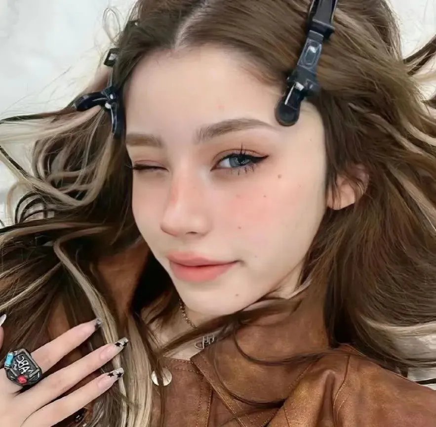 灰色的迷宫